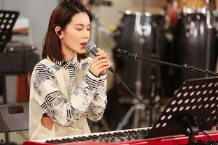 演员丹彤,光影交织下的璀璨星途