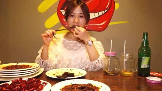 密子君吃饱后肚子照片,吃饱后肚子惊人膨胀