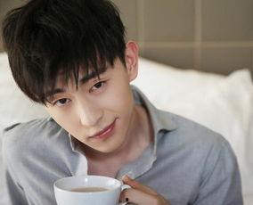 邓伦美图生活照,光影流转,魅力四溢的日常瞬间